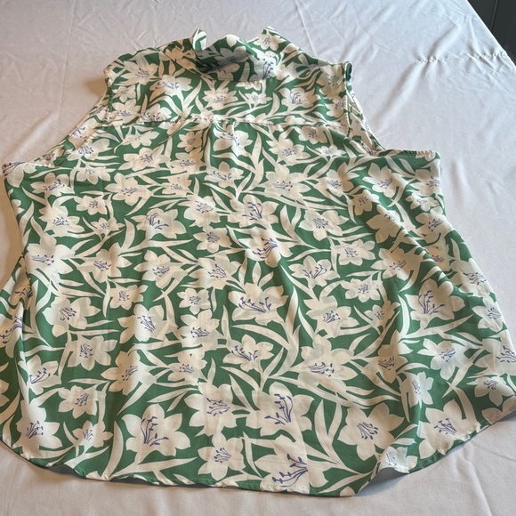 CAbi Green Floral Button-Up Blouse - Picture 9 of 13